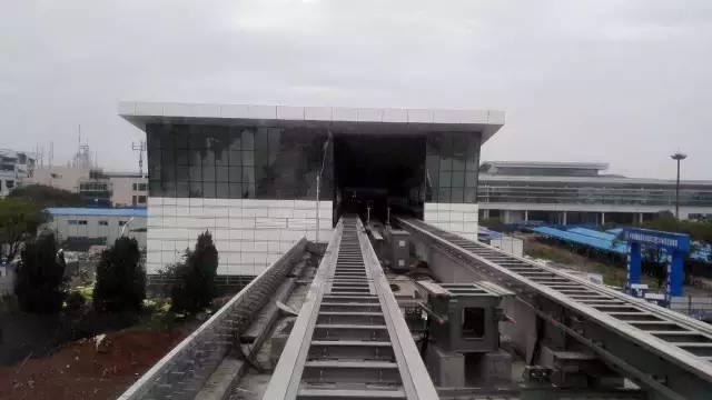 长沙磁浮快线首次全线试跑 最高速度近100km/h