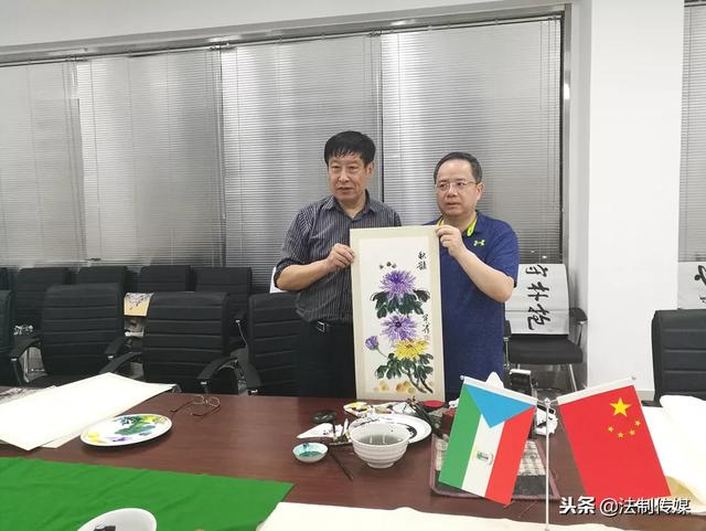 张军平书画家艺术简介