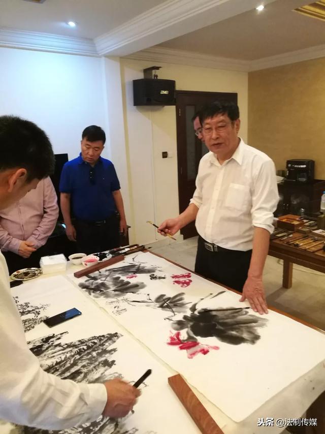 张军平书画家艺术简介