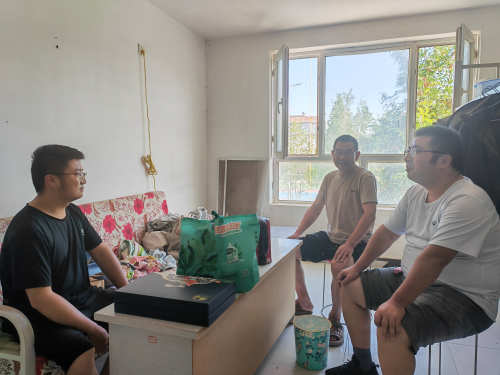 看望慰问照片 2.png