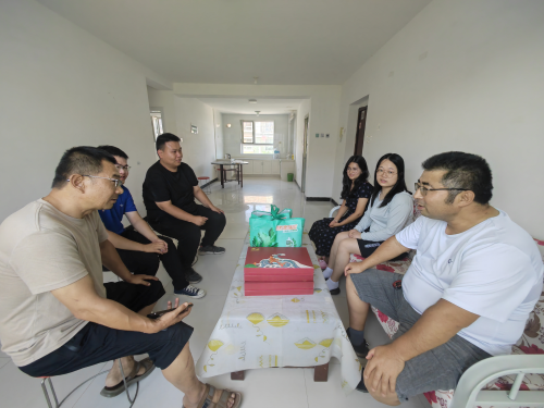 走访看望照片 1.png