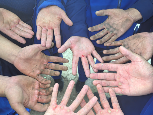 图5 消防员训练风采.png