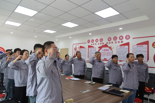 青春为中国式现代化挺膺担当（黄光旭摄） (3).png