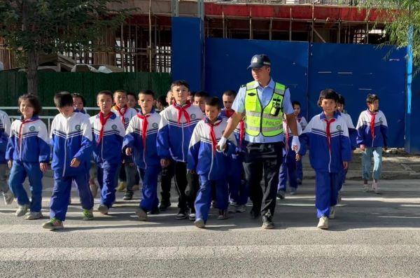 09031725344439678971.jpg 2.jpg