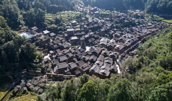 2024年10月25日，贵州省从江县高增乡占里侗寨，秋阳暖照，景色宜人。 (9).png