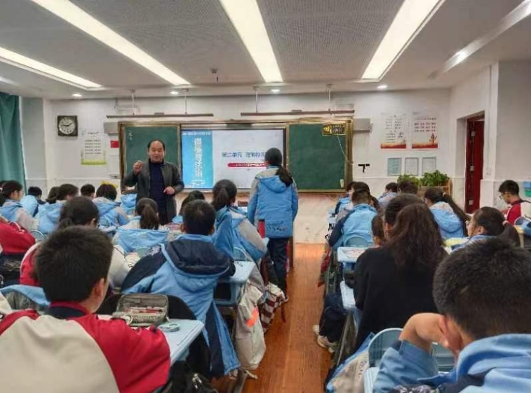 12031733222663761692.png screenshot-1733222621738.png