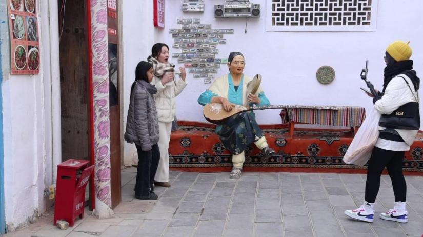 12091733730440536376.png screenshot-1733729841184.png