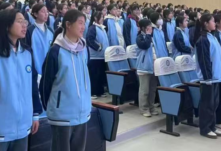 屏幕截图 2025-03-14 184958.png