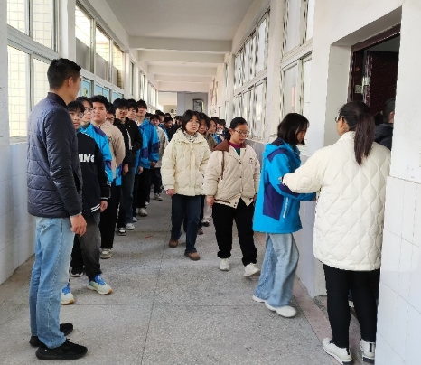 03191742383657795041.png screenshot-1742383628583.png