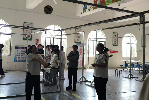 屏幕截图 2025-03-25 195917.png