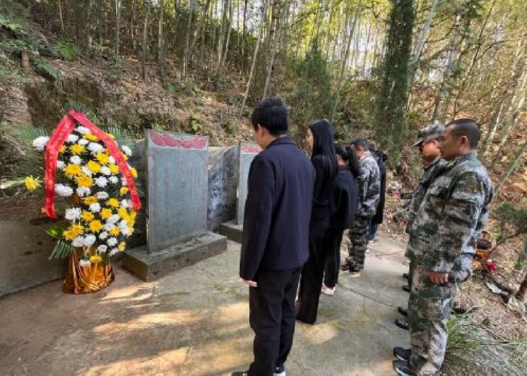 屏幕截图 2025-04-01 183805.png