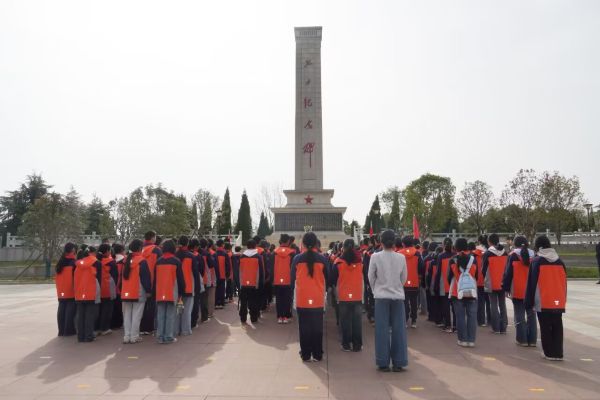 04081744041612293973.jpg 9E52DAF81B01BAFBF53015320D597E3F.jpg