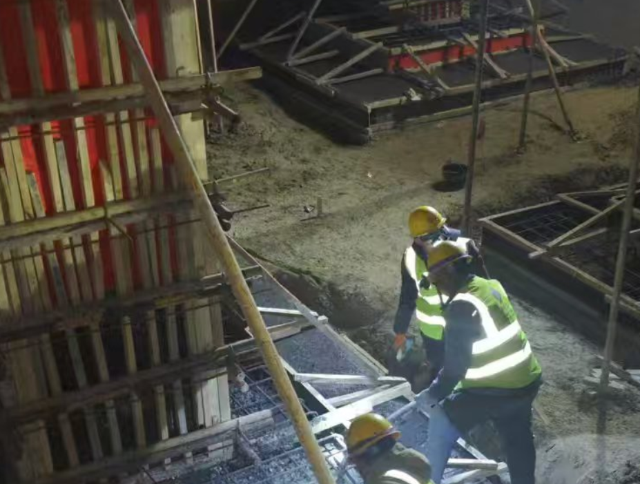 屏幕截图 2025-04-08 173043.png