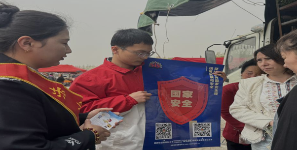 屏幕截图 2025-04-15 185026.png