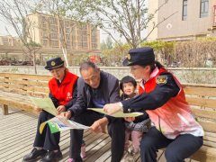 【阿克苏执法支队】党员进社区“双报到” 宣传服务“暖民心”