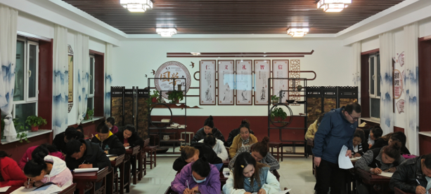 屏幕截图 2025-04-22 210555.png