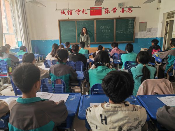 主题班会照片 2.jpg