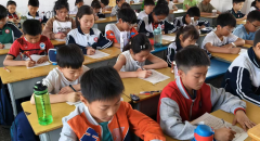 兴隆镇第二中心小学组织防溺水知识闭卷考试