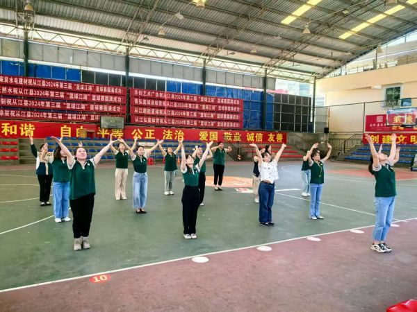 05131747065790427250.jpg 丙妹中心幼儿园.jpg