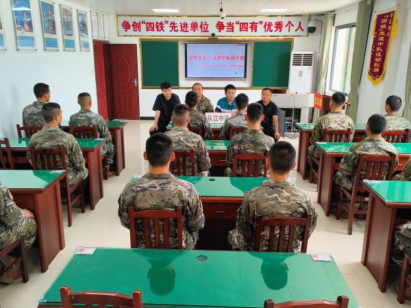 05261748255316570427.jpg 图为 开展崇军学堂现场(鲁畅 摄).jpg