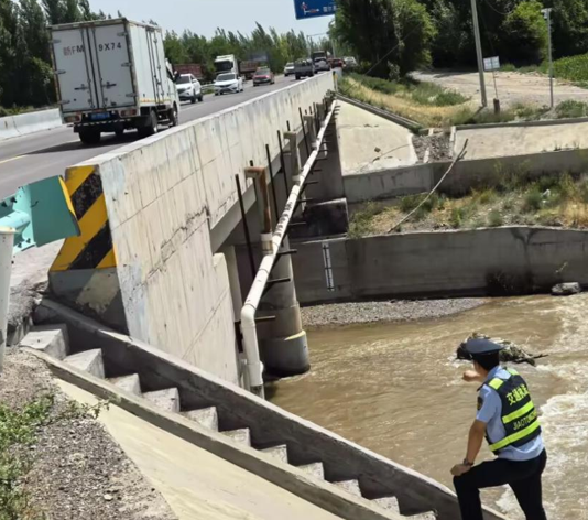 屏幕截图 2025-06-20 221737.png