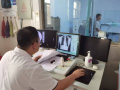 十二团医院护航九年级学生健康成长提升学生健康素养