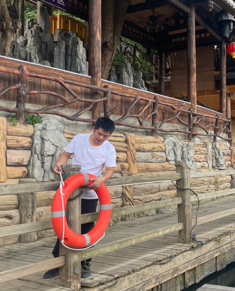 屏幕截图 2025-08-04 200106.png