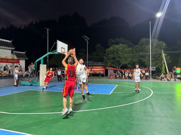 08061754474729860953.jpg 皇都篮球赛3.jpg