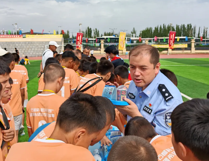 屏幕截图 2025-08-13 202456.png