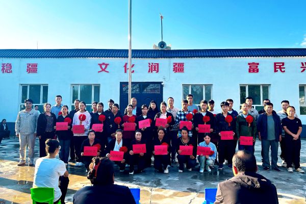 08251756124145511282.jpg IMG_2414.JPG