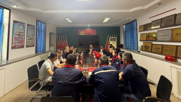 天筑白杨预拌砼公司与天富立城搅拌站深化交流合作 共拓发展新路径.jpg