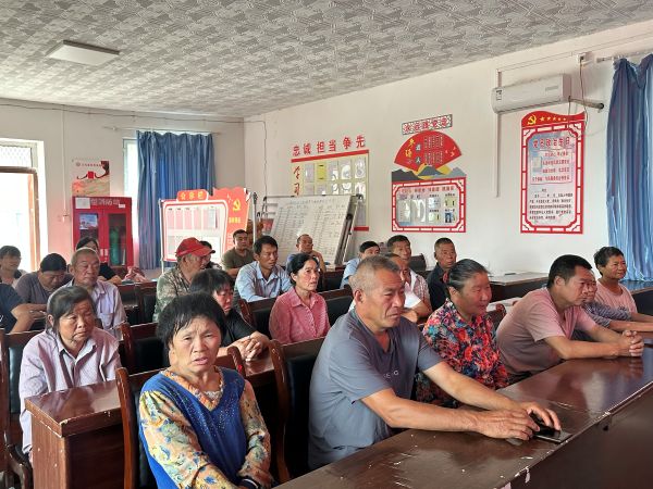 09081757335043673392.jpg 群众参与培训.JPG