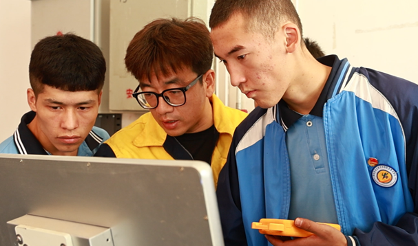 屏幕截图 2025-09-18 192110.png