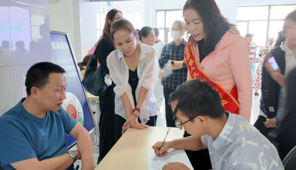 屏幕截图 2025-09-19 195143.png