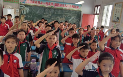 屏幕截图 2025-09-25 192640.png