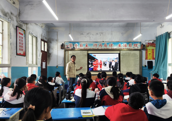 屏幕截图 2025-10-13 183122.png