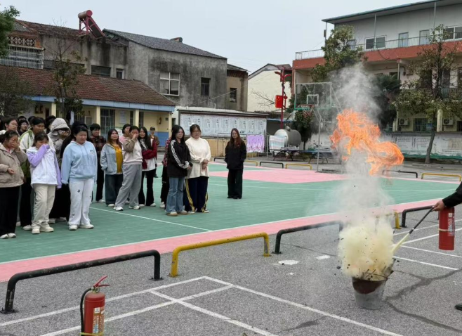 屏幕截图 2025-10-15 201517.png