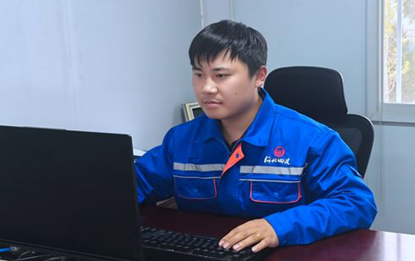 屏幕截图 2025-10-16 193407.png