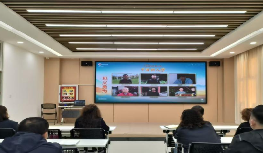 屏幕截图 2025-10-16 194000.png