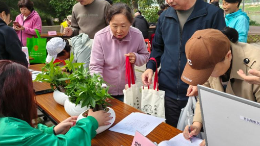 屏幕截图 2025-10-17 202152.png