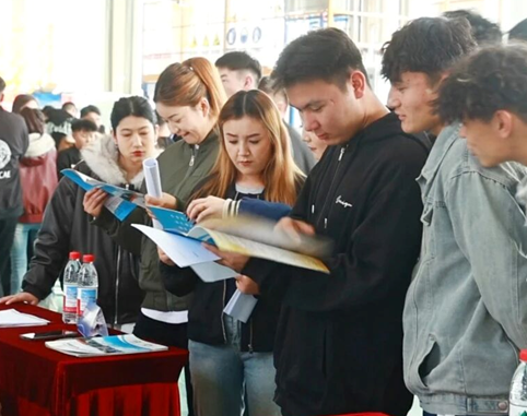 屏幕截图 2025-11-14 185820.png