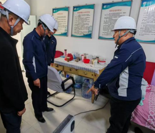 屏幕截图 2025-11-26 194458.png