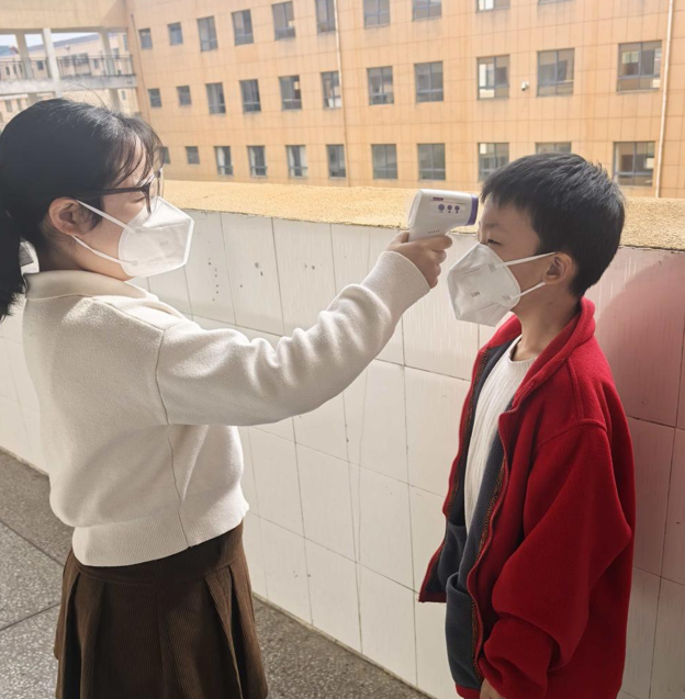 屏幕截图 2025-12-01 193752.png