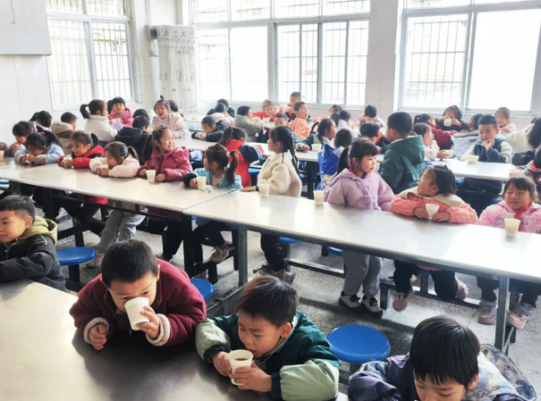 屏幕截图 2025-12-08 185934.png