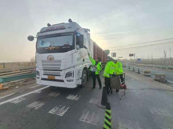 12091765279751841987.jpg mmexport1765267955846.jpg