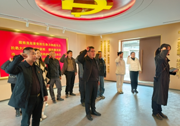 12161765879780503467.png screenshot-1765879706537.png