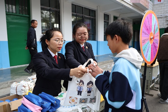 12191766151136965395.jpg 2.JPG