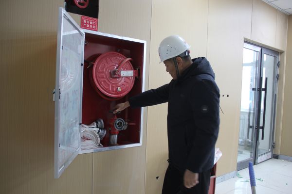 12301767091266992356.jpg 天筑润天劳务公司开展“元旦”节前安全风险隐患排查1.JPG