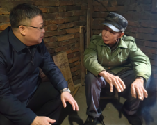 新春佳节近，慰问暖人心