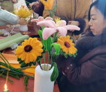 巧手绽芳华，花漾敬巾帼!